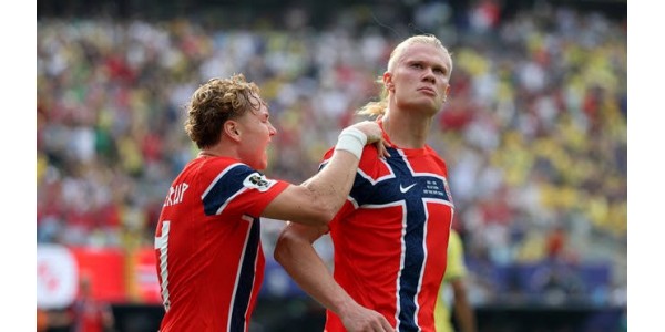 Erling Haaland gör ytterligare två mål mot Brasilien Erling Haaland gör ytterligare två mål mot Brasilien